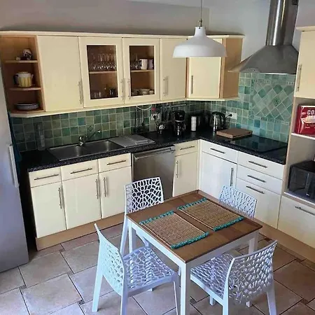 Maison De Avec Piscine Vakantiehuis