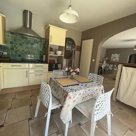 Maison De Avec Piscine Vakantiehuis