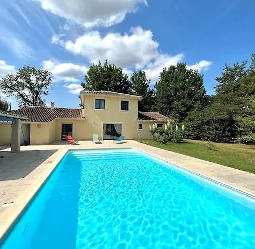 Сasa de vacaciones Maison De Avec Piscine Chancelade