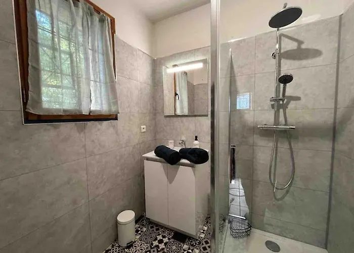 Сasa de vacaciones Maison De Avec Piscine